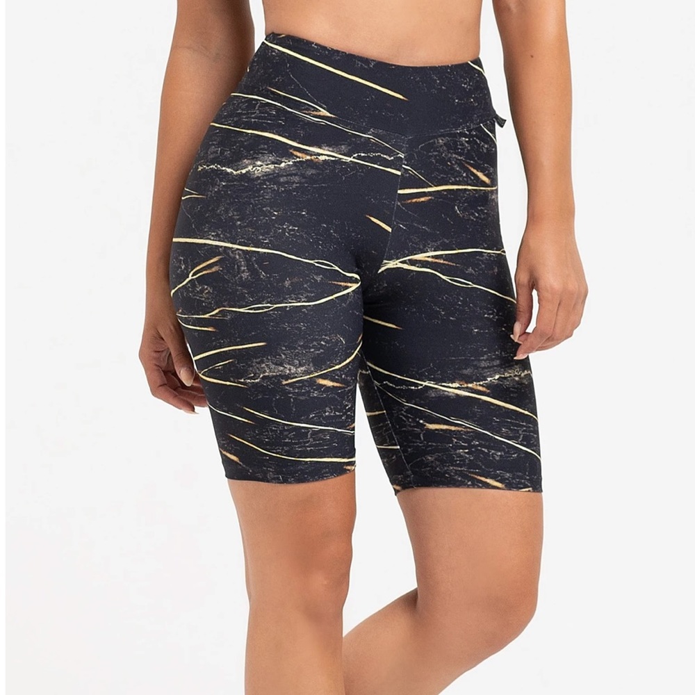 Lici fit shorts 🖤